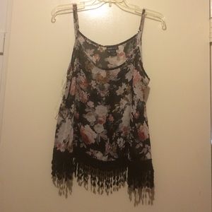 Wet seal flower top