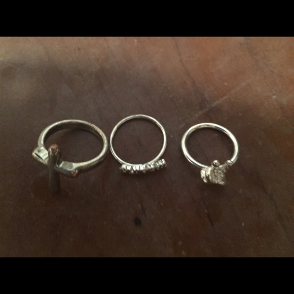 Silver ring bundle - Picture 2 of 2