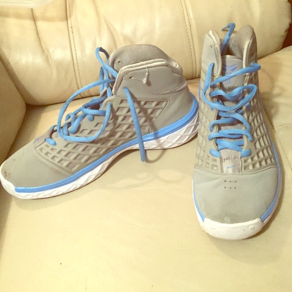 Nike Kobes