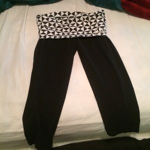 Victoria's Secret pink yoga pants!