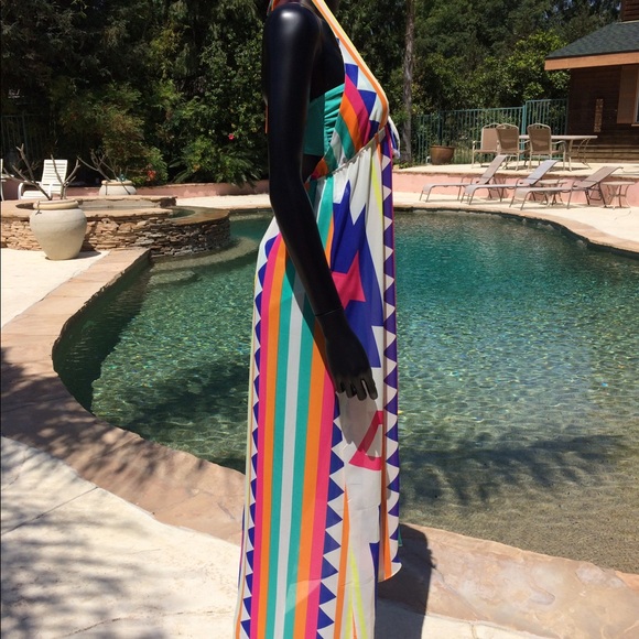 Francesca’s Tie Front Colorful Beach Cover Up - Picture 5 of 8