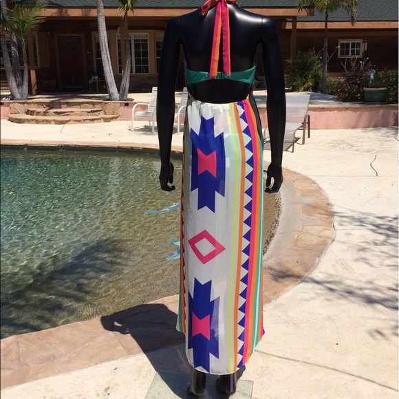 Francesca’s Tie Front Colorful Beach Cover Up - Picture 6 of 8