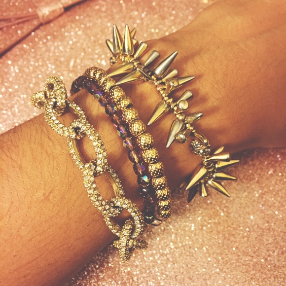 Stella & Dot gold renegade cluster bracelet
