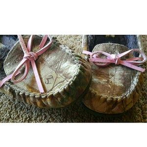 🎀Girly Camo Moccasins🎀