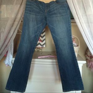 Boot cut maternity jeans