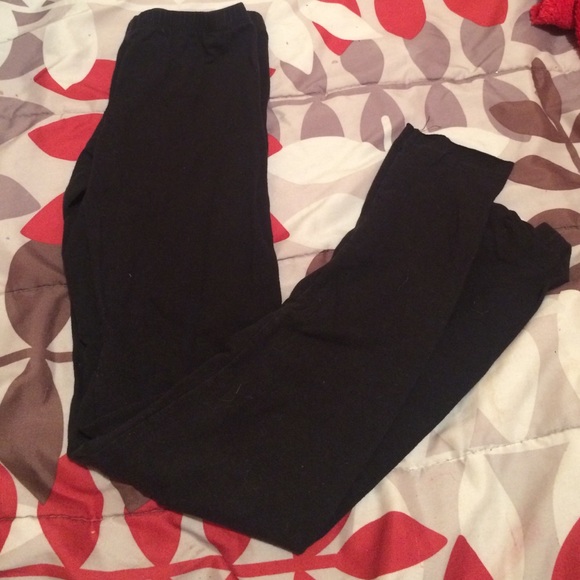 Black leggings