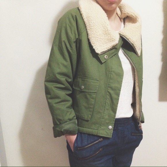 [NWT] UNIF "Kelly" Green Sherpa Bomber Jacket - Picture 3 of 4