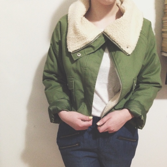 [NWT] UNIF "Kelly" Green Sherpa Bomber Jacket - Picture 4 of 4