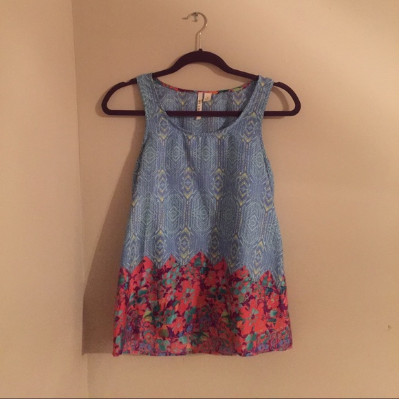 Silk blue with floral bottom blouse - Picture 4 of 4