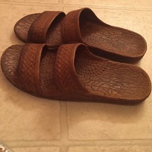 Hawaiian sandals