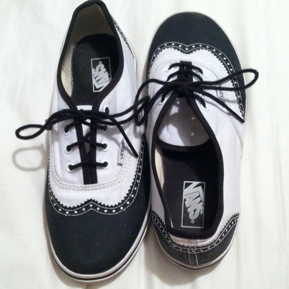 Kids vans size.3