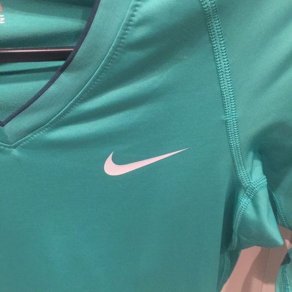 Nike Pro long sleeve top - Picture 3 of 3