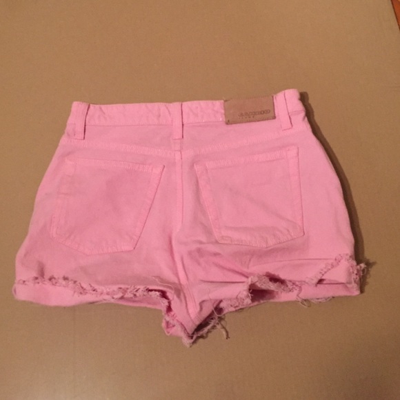 Pink denim cut offs - Picture 2 of 2