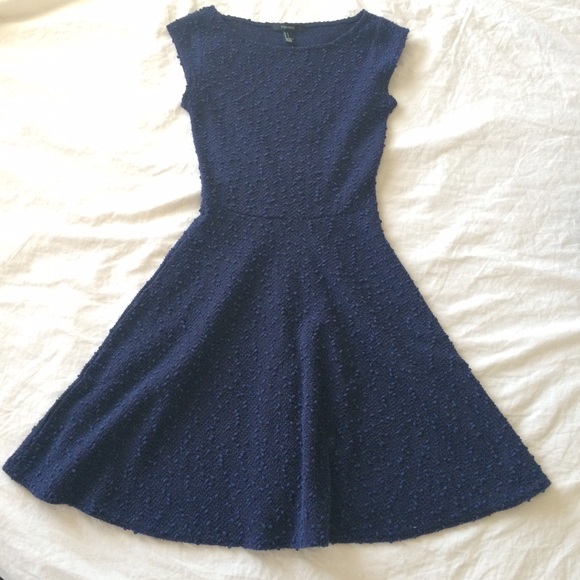 ❌SOLD❌ Forever 21 Textured Skater Dress