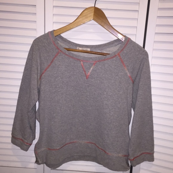 CROPPED MID SLEEVE TOP