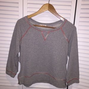 CROPPED MID SLEEVE TOP