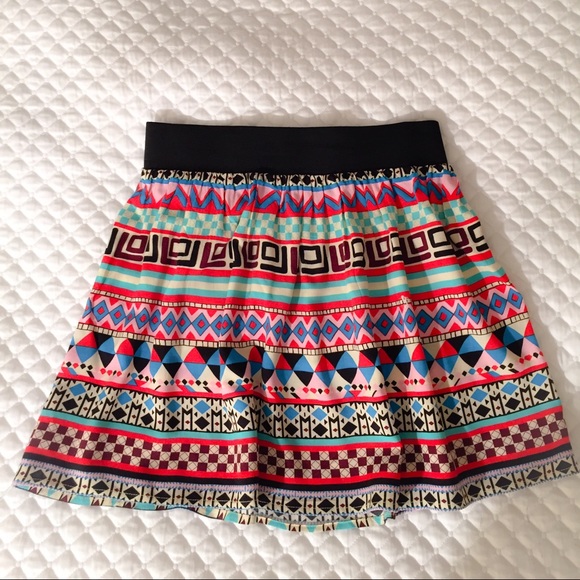 Forever21 Tribal Print Skirt - Picture 2 of 2