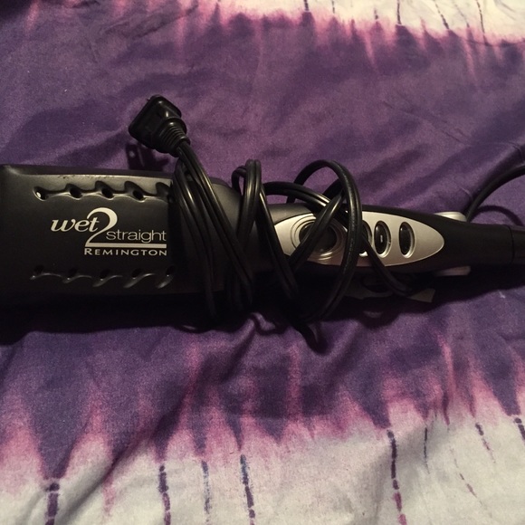 Wet 2 straight Remington hair straightener