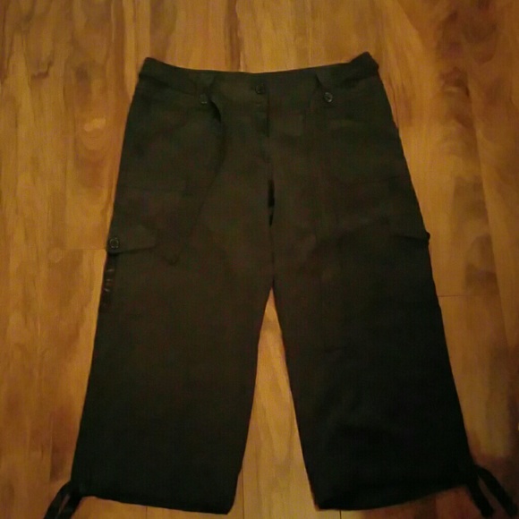 Reduced Beautiful below knee slacks