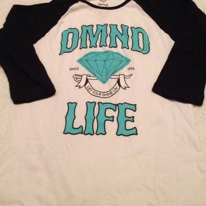 Diamond Life Raglan tee