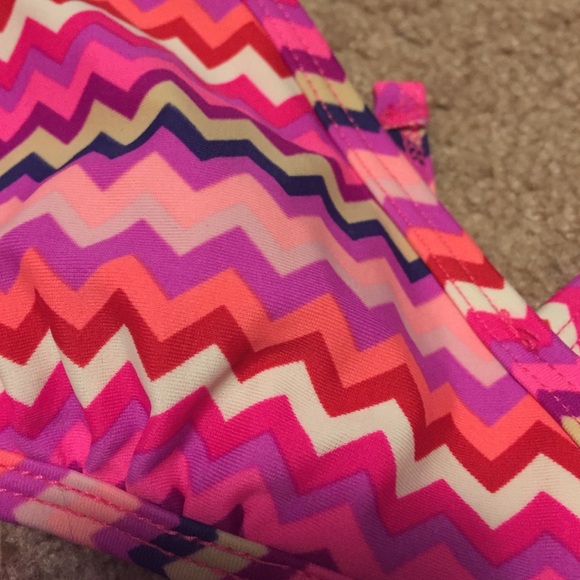 Chevron colorful bikini - Picture 3 of 4