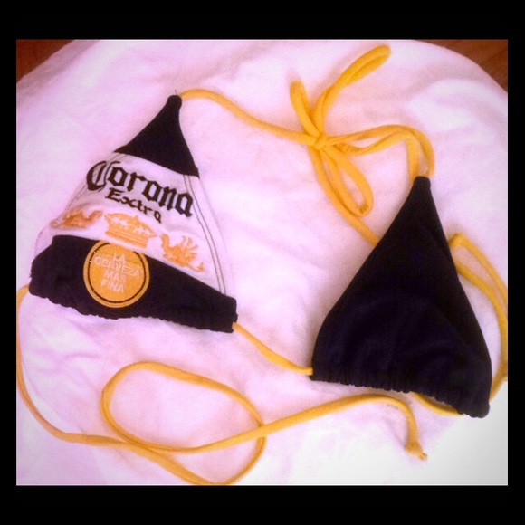 Corona bikini top size S