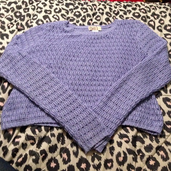 Knitted long sleeve crop top