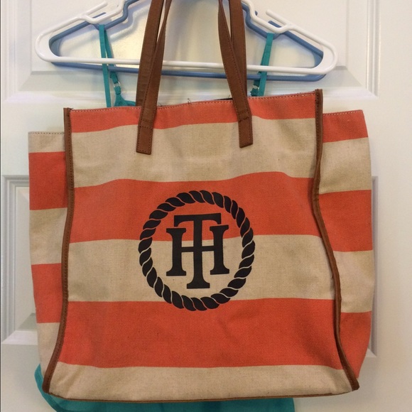 Tommy Hilfiger Tote