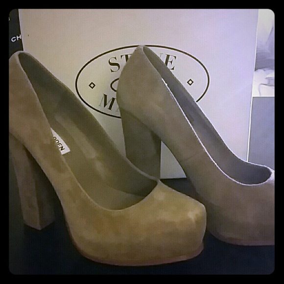 Steve Madden 'Sarrina' pumps