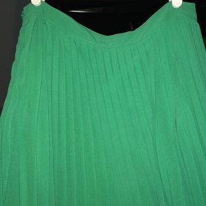 Kelly green pleated maxi