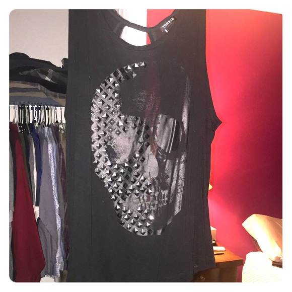 Torrid open back skull tank top