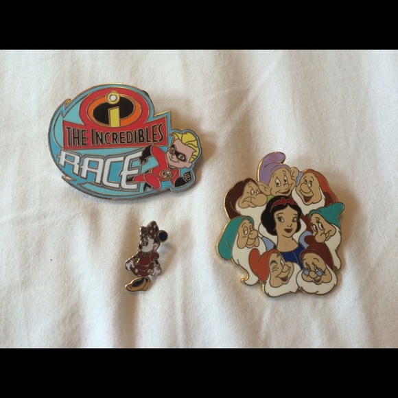 Disney pins