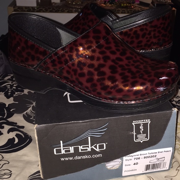 Tortoise Dansko's