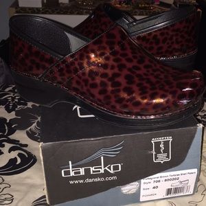 Tortoise Dansko's