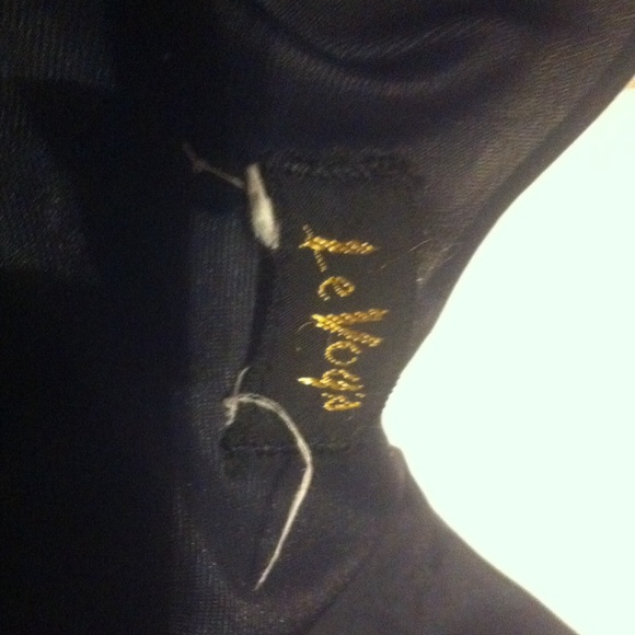 Black dress - Picture 3 of 3