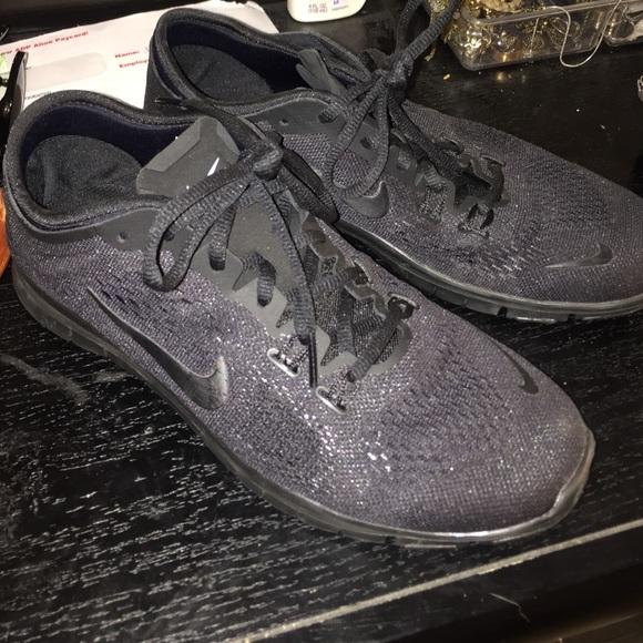 Nike free trainees 5.0, all black