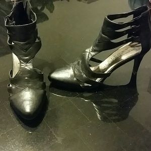 Comfy & barely worn heels