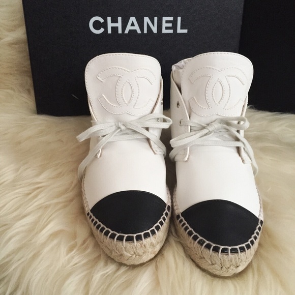 🎀SOLD🎀BNIB Auth CHANEL Espadrilles High Top - Picture 2 of 4