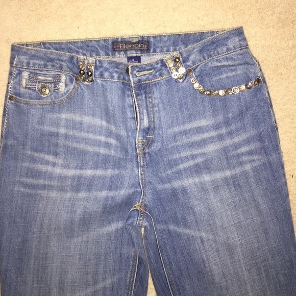 Jeans - Picture 2 of 4