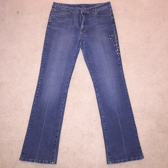 Jeans with bedazzling