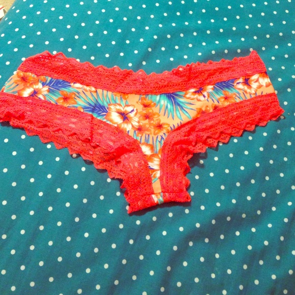 Medium, orange tropical VS Pink panties!