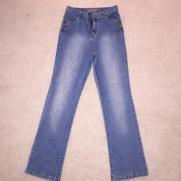 Jeans with button pockets - Picture 2 of 3