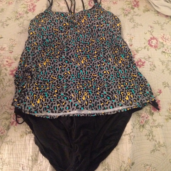 Xhilaration 2piece bathing suit