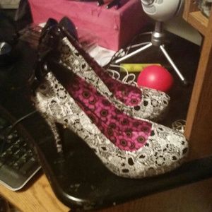 BRAND NEW IRON FIST SUGAR COMA HEELS
