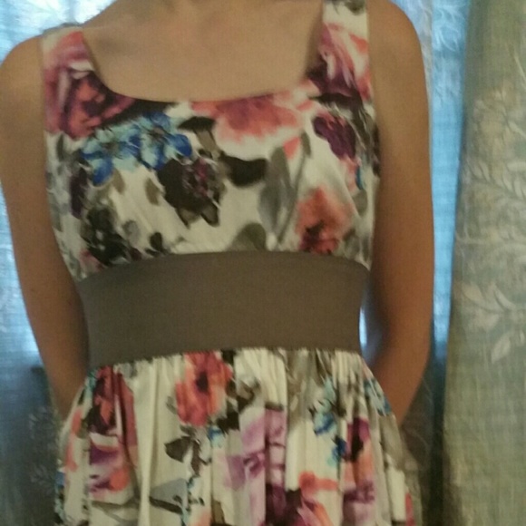 Beautiful high quality floral dress