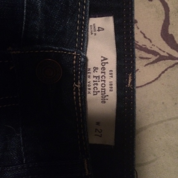 Abercrombie & Fitch skirt - Picture 2 of 3