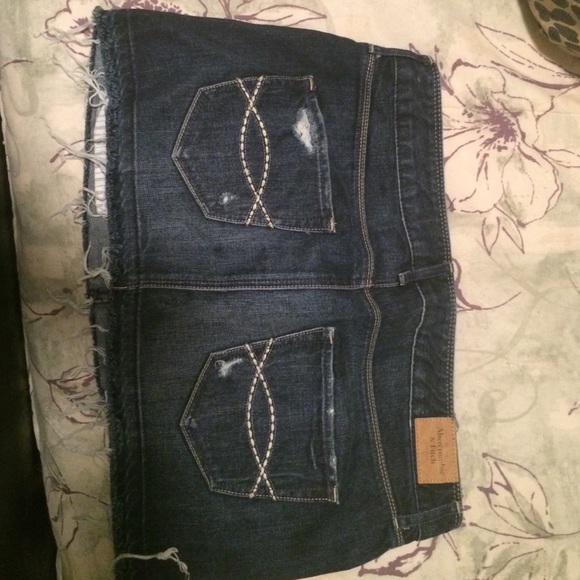 Abercrombie & Fitch skirt - Picture 3 of 3