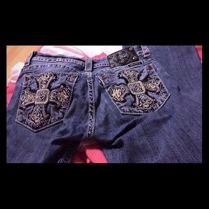 THE BUCKLE MISS ME JEANS!!!!BOOT CUT!!