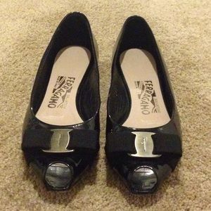 ** Salvatore Ferragamo Bow Flats **