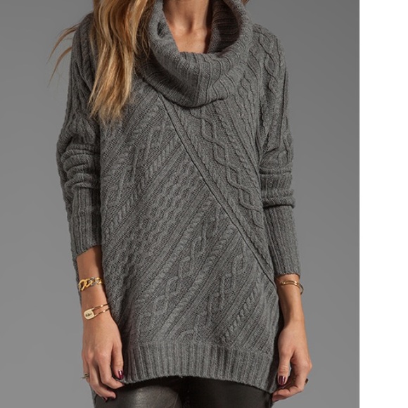 ISO BCBG cable knit sweater
